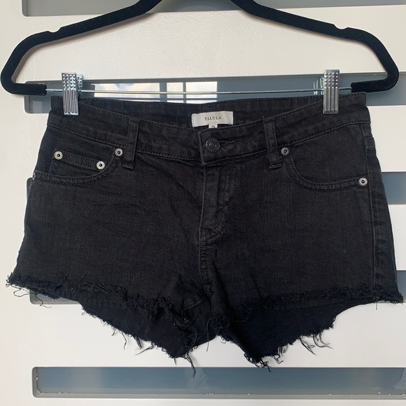 Aritzia Talula The OC Short - Picture 2 of 5